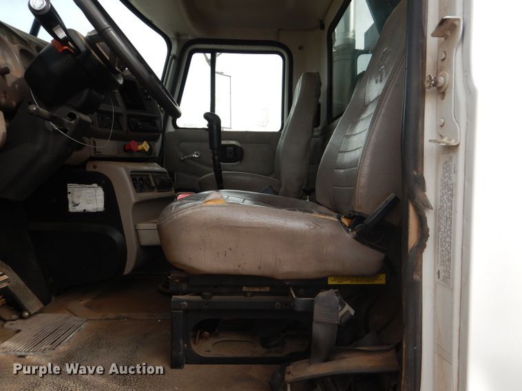 image for item DJ8896 2002 Mack CH612  dump truck