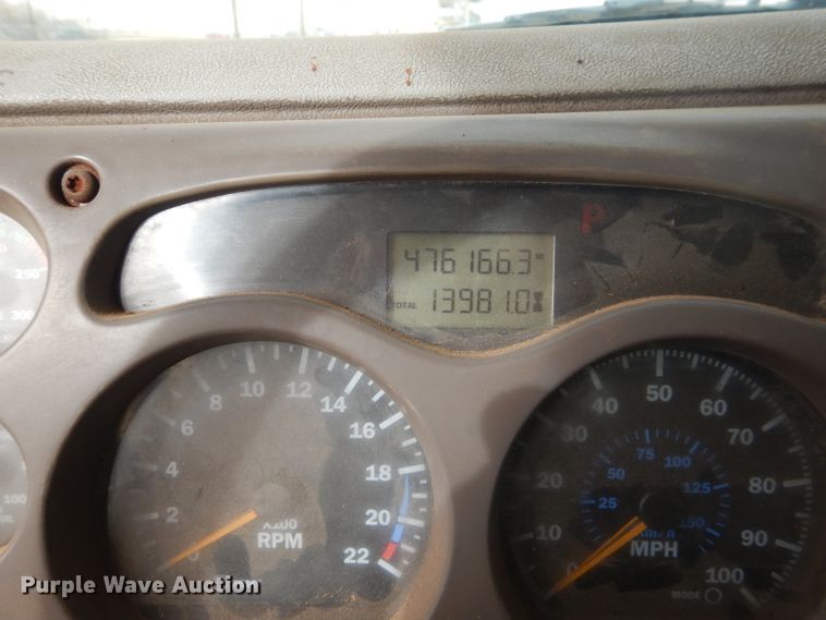 image for item DJ8896 2002 Mack CH612  dump truck