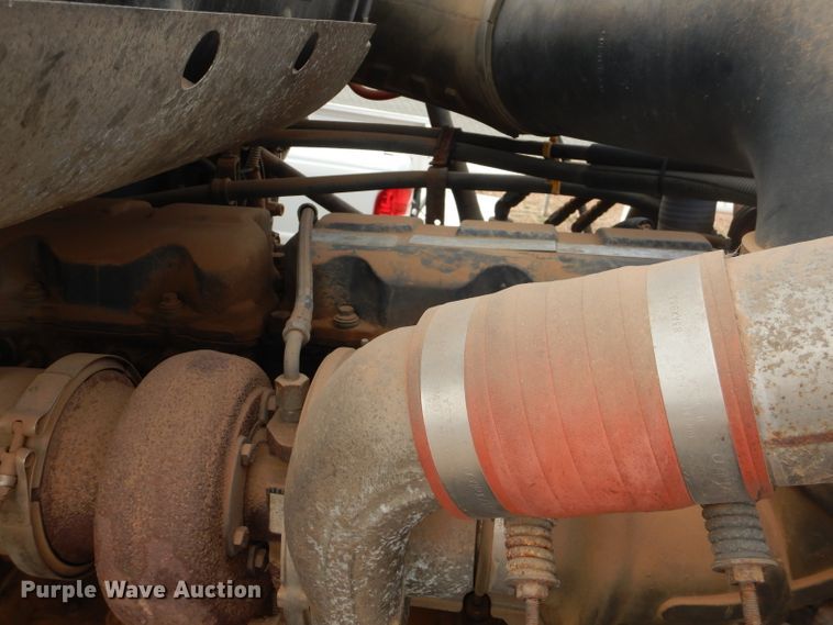 image for item DJ8896 2002 Mack CH612  dump truck