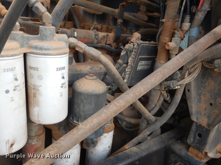 image for item DJ8896 2002 Mack CH612  dump truck