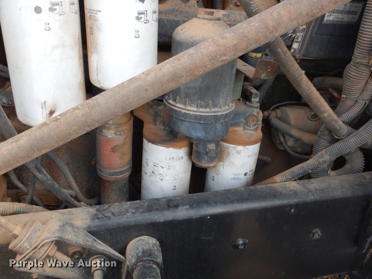 image for item DJ8896 2002 Mack CH612  dump truck