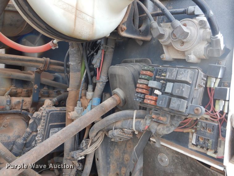 image for item DJ8896 2002 Mack CH612  dump truck