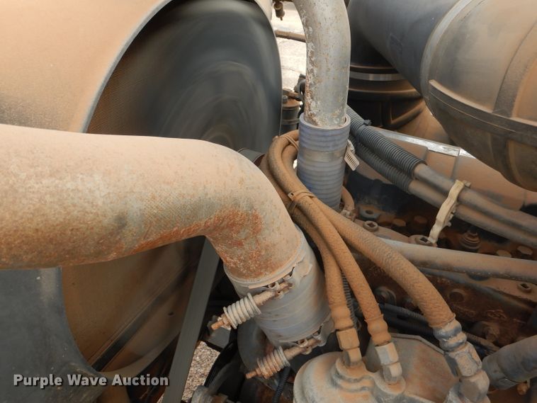 image for item DJ8896 2002 Mack CH612  dump truck