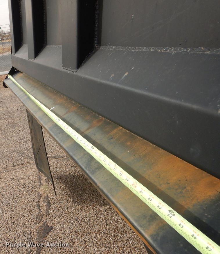 image for item DJ8896 2002 Mack CH612  dump truck