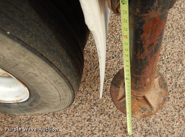 image for item DJ8896 2002 Mack CH612  dump truck