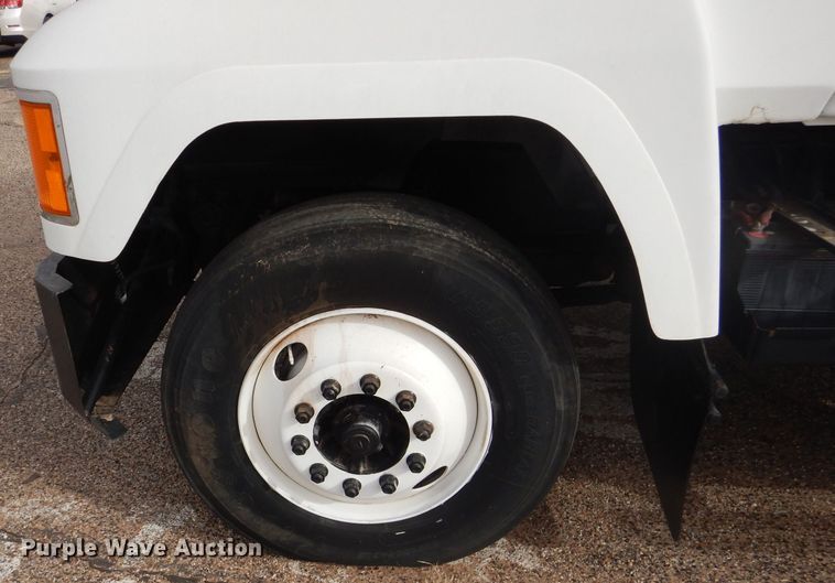 image for item DJ8896 2002 Mack CH612  dump truck