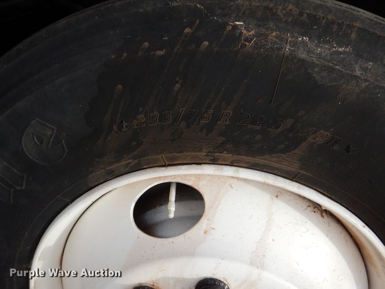 image for item DJ8896 2002 Mack CH612  dump truck