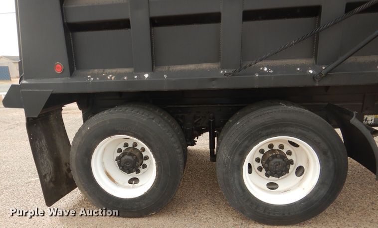 image for item DJ8896 2002 Mack CH612  dump truck