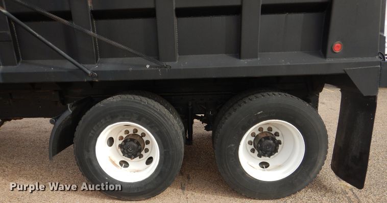 image for item DJ8896 2002 Mack CH612  dump truck