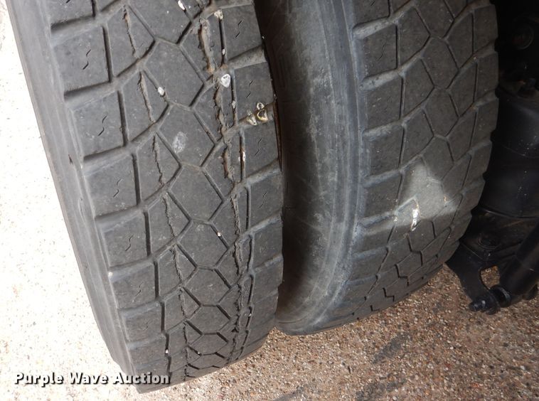 image for item DJ8896 2002 Mack CH612  dump truck