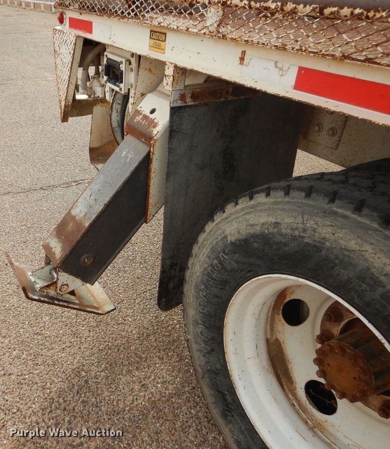 image for item DJ8897 1995 Ford FT900  digger derrick truck