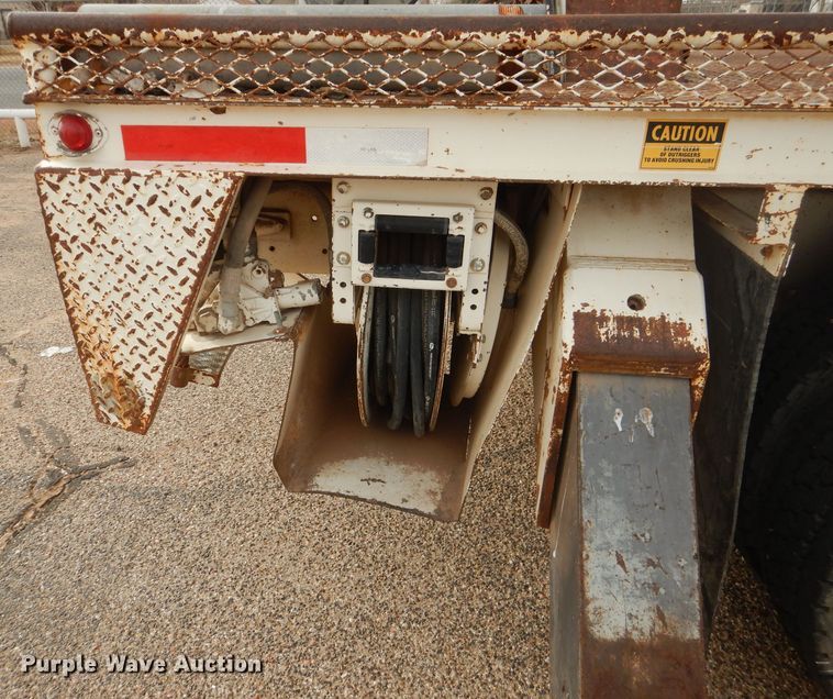 image for item DJ8897 1995 Ford FT900  digger derrick truck