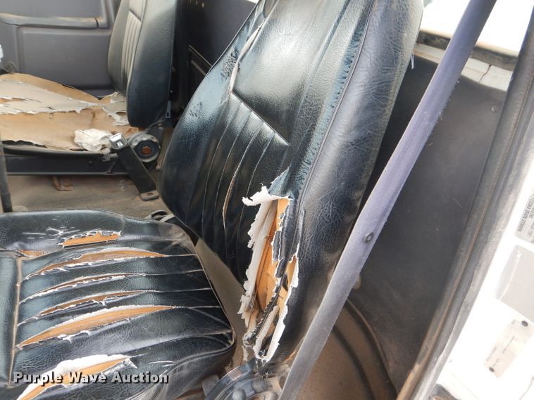 image for item DJ8897 1995 Ford FT900  digger derrick truck