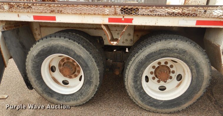 image for item DJ8897 1995 Ford FT900  digger derrick truck