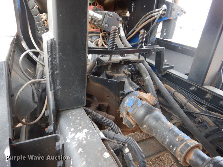 image for item DJ8898 2001 Peterbilt 362  oilfield truck