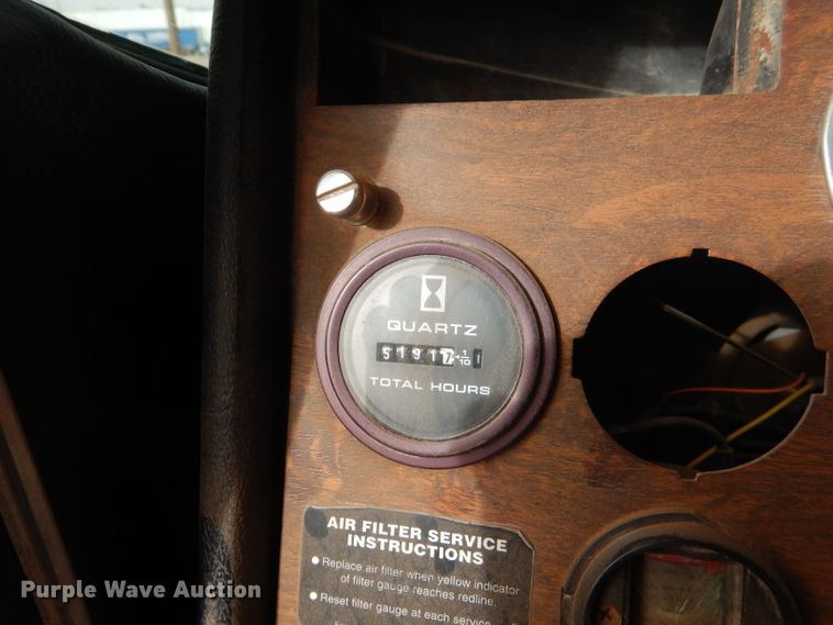 image for item DJ8898 2001 Peterbilt 362  oilfield truck