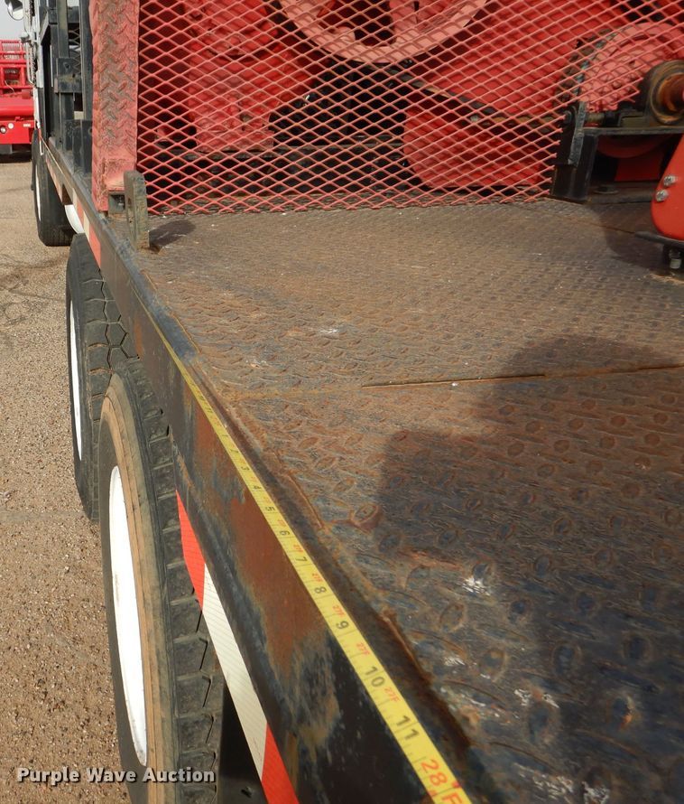 image for item DJ8898 2001 Peterbilt 362  oilfield truck