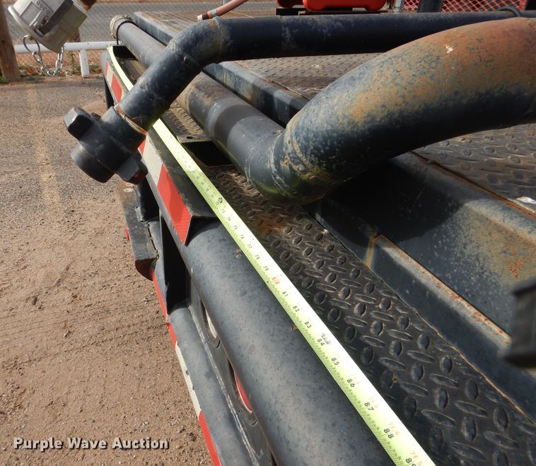 image for item DJ8898 2001 Peterbilt 362  oilfield truck