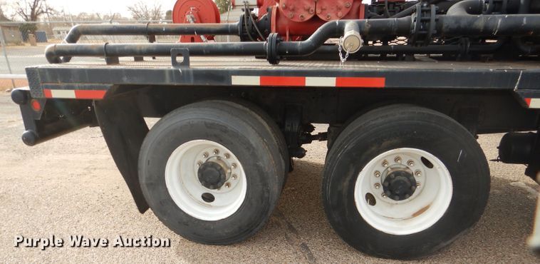 image for item DJ8898 2001 Peterbilt 362  oilfield truck