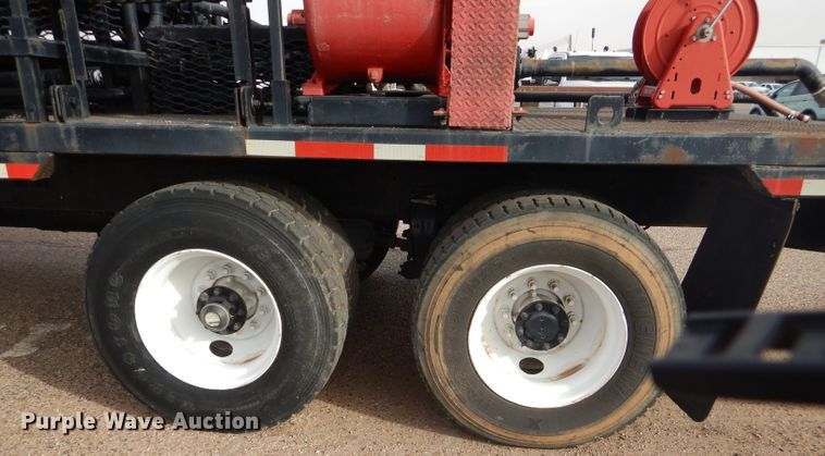 image for item DJ8898 2001 Peterbilt 362  oilfield truck