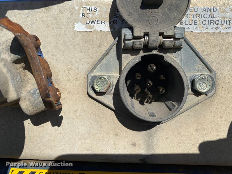 image for item DL6815 2002 Utility FS2CHA  flatbed trailer