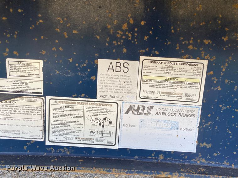 image for item DL6815 2002 Utility FS2CHA  flatbed trailer