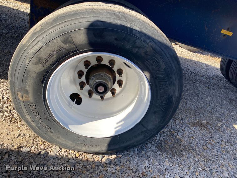 image for item DL6815 2002 Utility FS2CHA  flatbed trailer