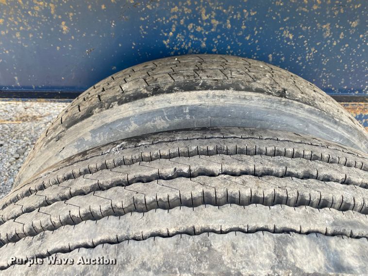 image for item DL6815 2002 Utility FS2CHA  flatbed trailer