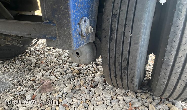 image for item DL6816 2002 Utility FS2CHA  flatbed trailer