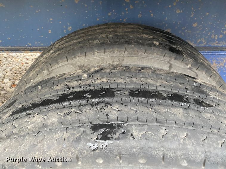 image for item DL6816 2002 Utility FS2CHA  flatbed trailer