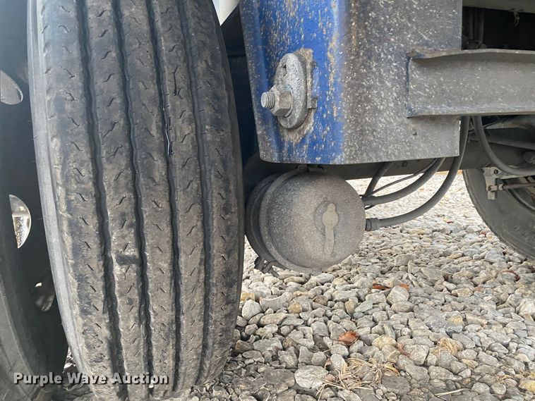 image for item DL6816 2002 Utility FS2CHA  flatbed trailer