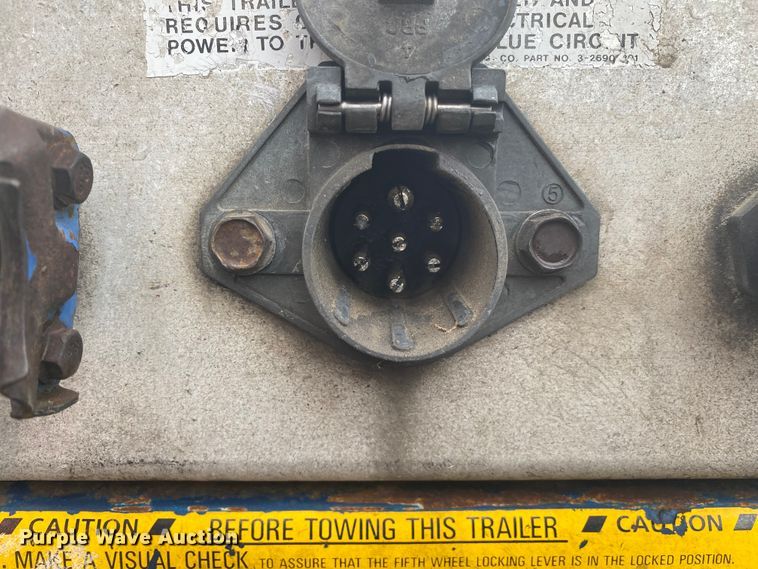 image for item DL6817 2002 Utility  flatbed trailer