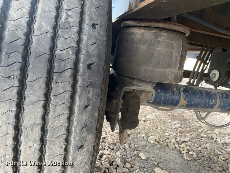 image for item DL6817 2002 Utility  flatbed trailer