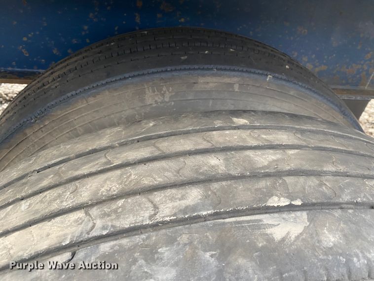 image for item DL6817 2002 Utility  flatbed trailer