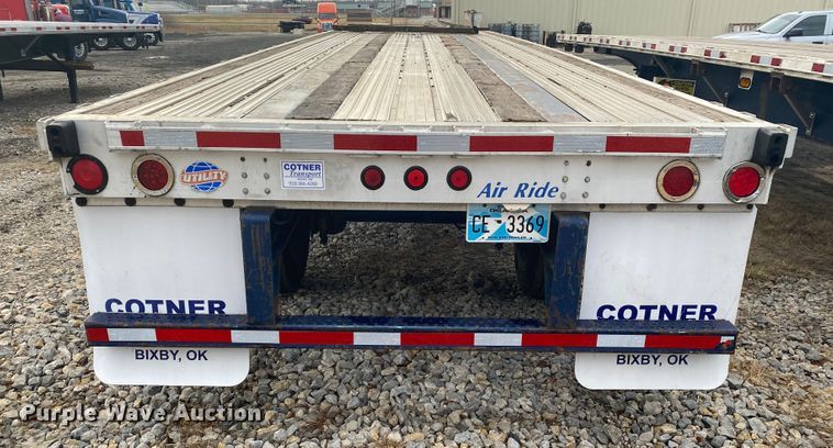 image for item DL6819 2002 Utility FS2CHA  flatbed trailer