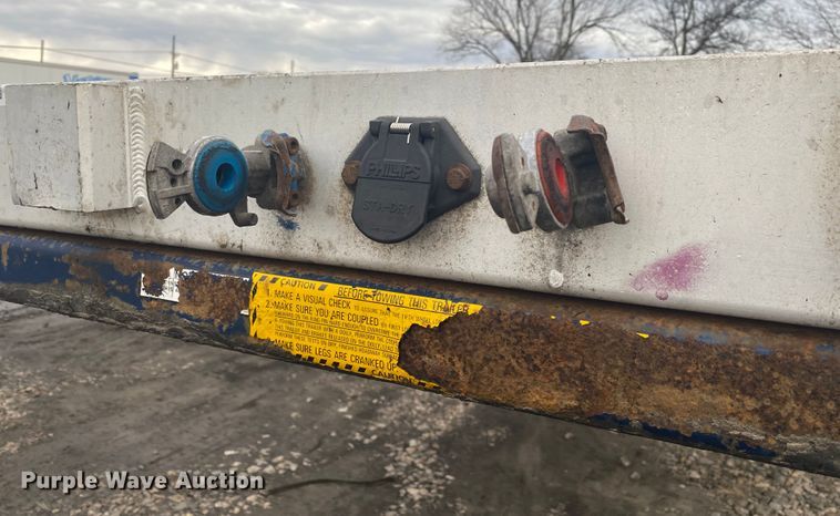 image for item DL6819 2002 Utility FS2CHA  flatbed trailer