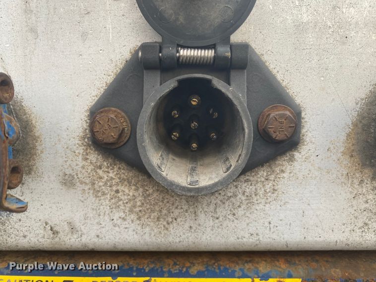 image for item DL6819 2002 Utility FS2CHA  flatbed trailer