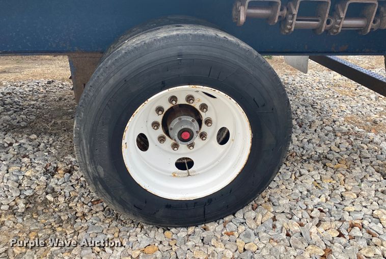 image for item DL6819 2002 Utility FS2CHA  flatbed trailer