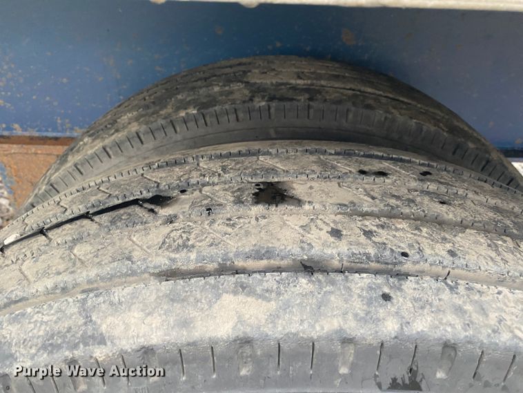 image for item DL6819 2002 Utility FS2CHA  flatbed trailer