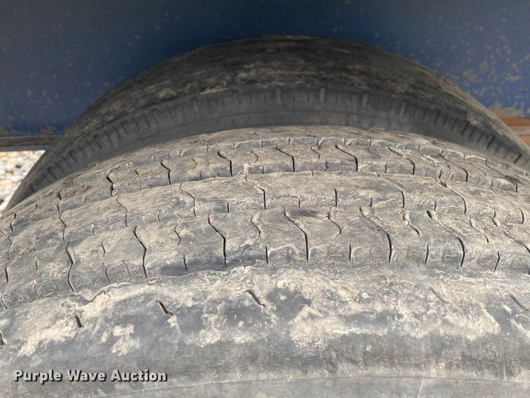 image for item DL6819 2002 Utility FS2CHA  flatbed trailer