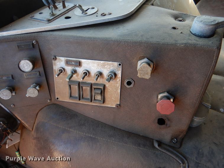 image for item DL6853 1977 Peterbilt  semi truck