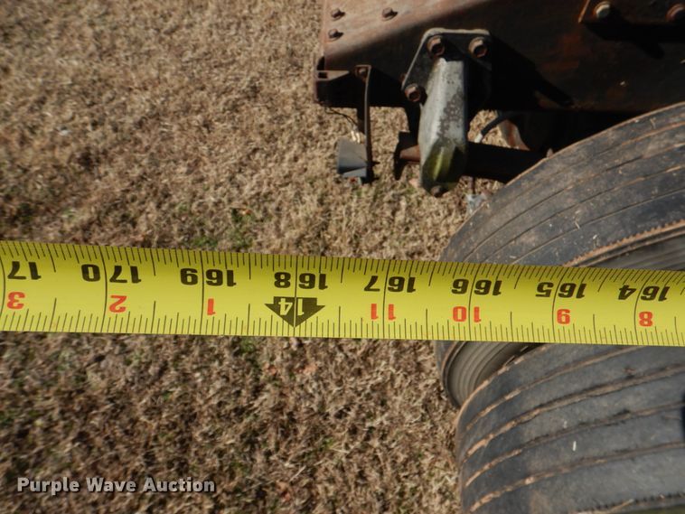 image for item DL6853 1977 Peterbilt  semi truck