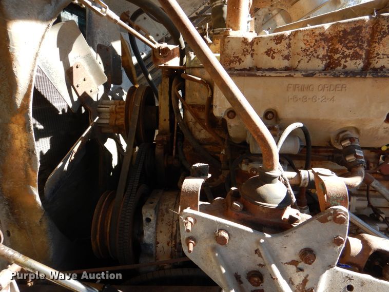 image for item DL6853 1977 Peterbilt  semi truck