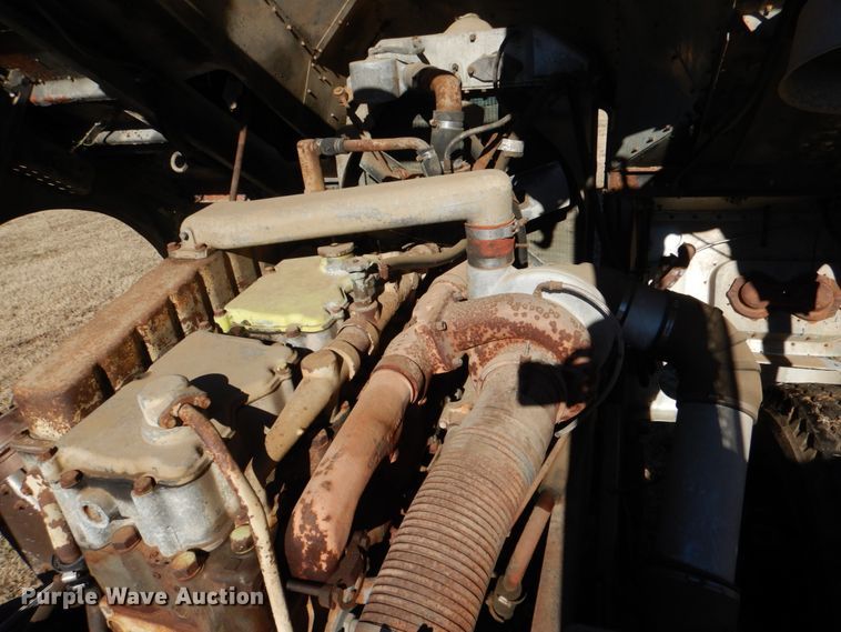 image for item DL6853 1977 Peterbilt  semi truck