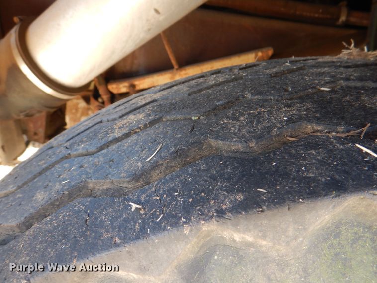 image for item DL6853 1977 Peterbilt  semi truck