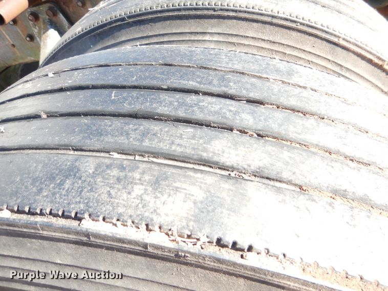 image for item DL6853 1977 Peterbilt  semi truck