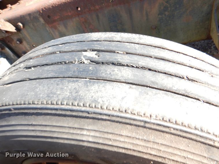 image for item DL6853 1977 Peterbilt  semi truck