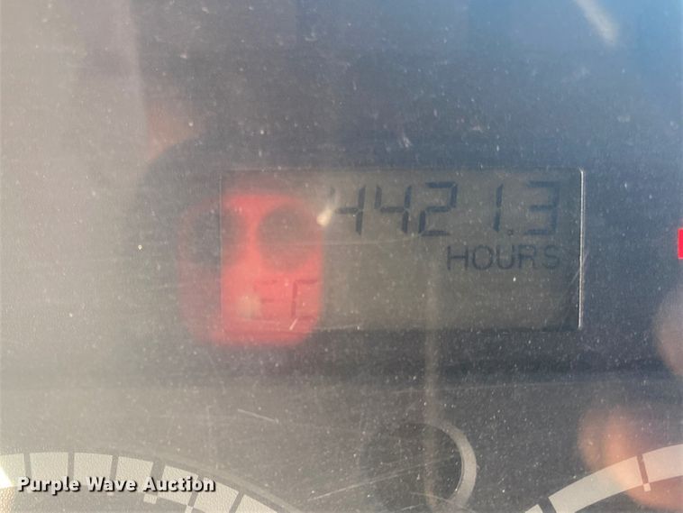 image for item DL6858 2001 Freightliner FL70  semi truck