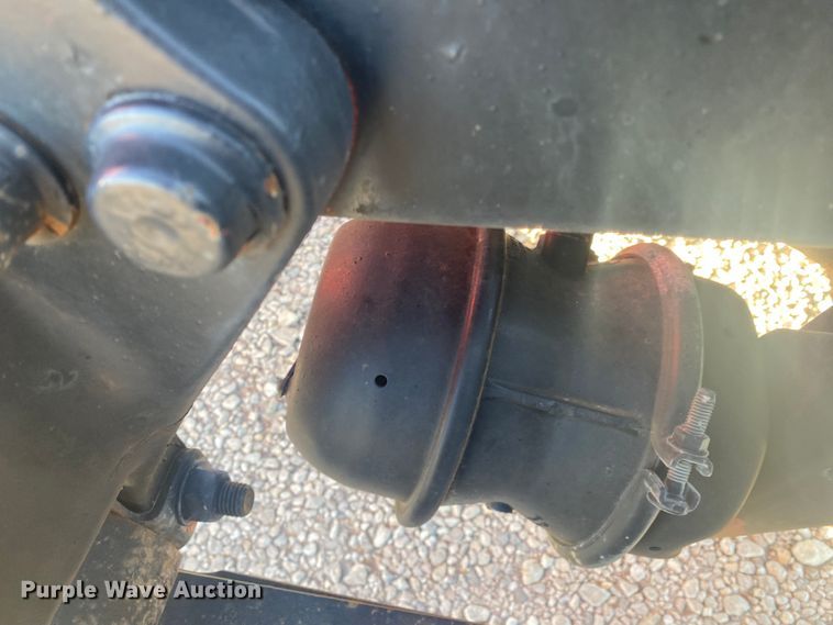 image for item DL6858 2001 Freightliner FL70  semi truck