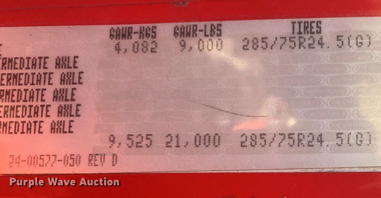 image for item DL6858 2001 Freightliner FL70  semi truck